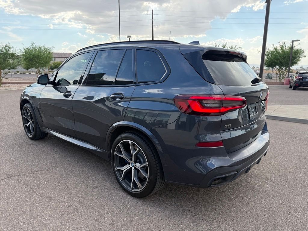 Used 2022 Gray BMW M50i image 10