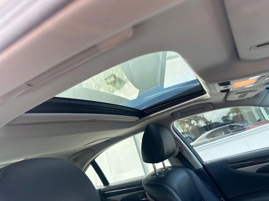 Used 2014  Lexus  image 32
