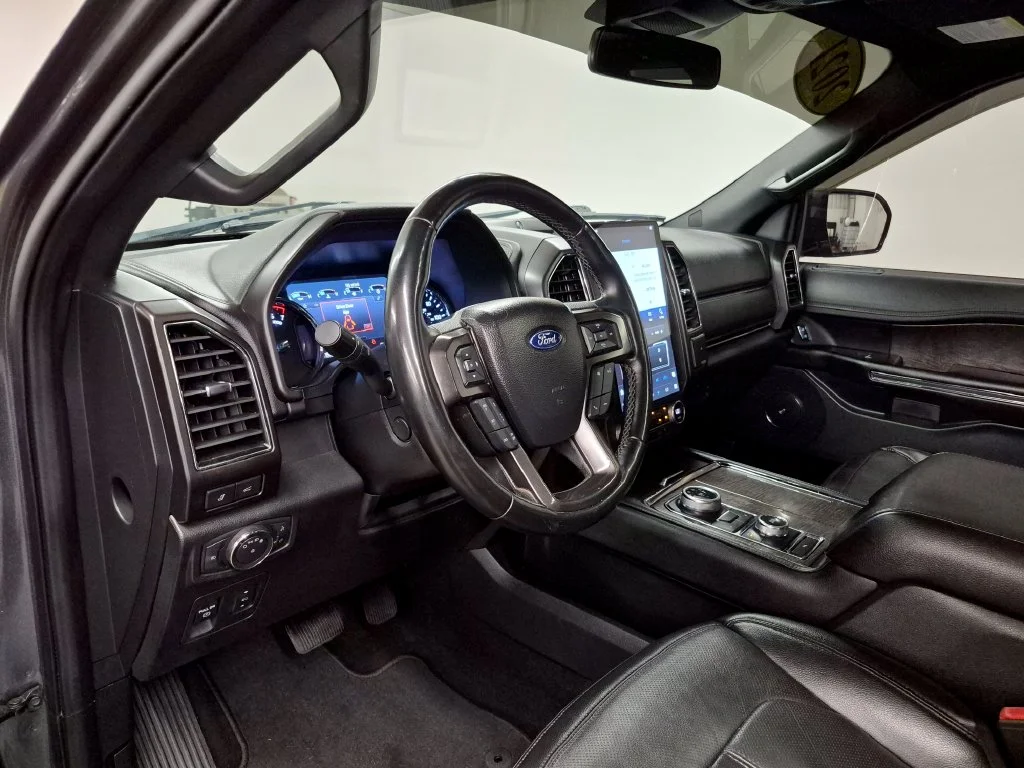 Used 2021 Magnetic Ford Limited image 15