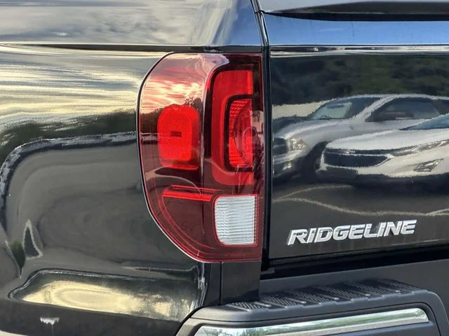 2017 Honda Ridgeline RTL-T - Photo 10