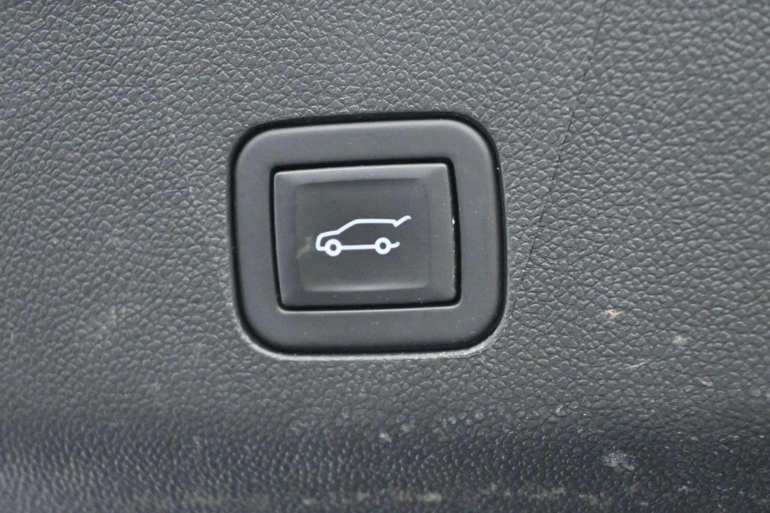 Used 2024 Black Chevrolet Z71 image 11