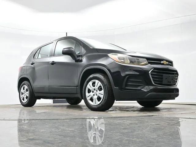 Used 2017 MOSAIC BLACK METALLIC Chevrolet LS image 20