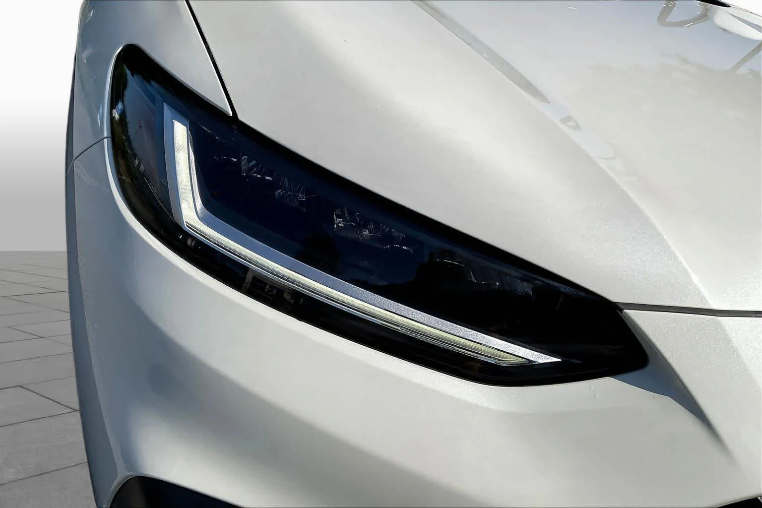 New 2027 Platinum White Pearl Honda LX image 13