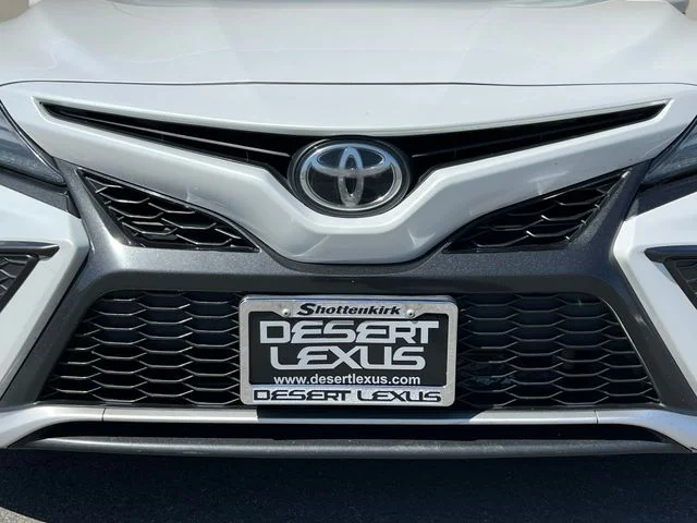 Used 2021 Wind Chill Pearl Toyota XSE V6 image 4