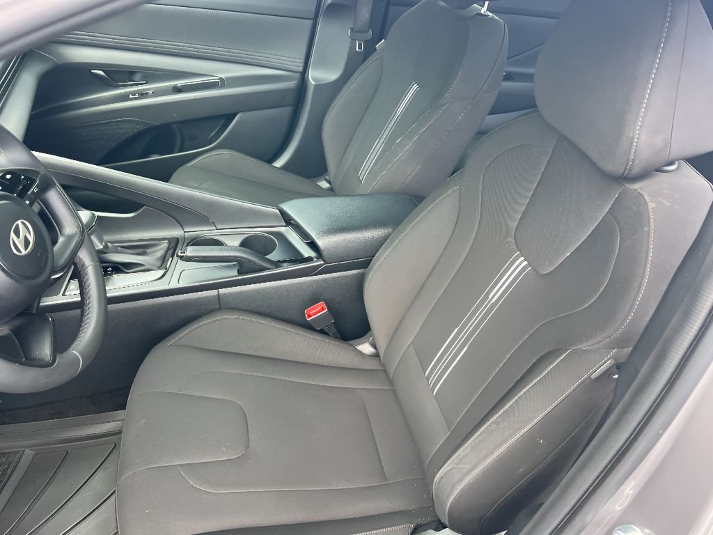 2025 Hyundai Elantra SEL - Photo 30