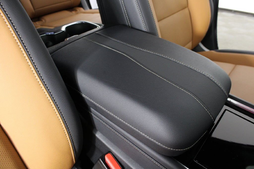 2027 Chevrolet Traverse Z71 - Photo 20