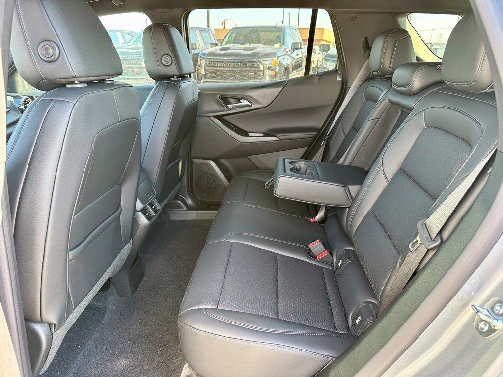 2027 Chevrolet Equinox LT - Photo 18