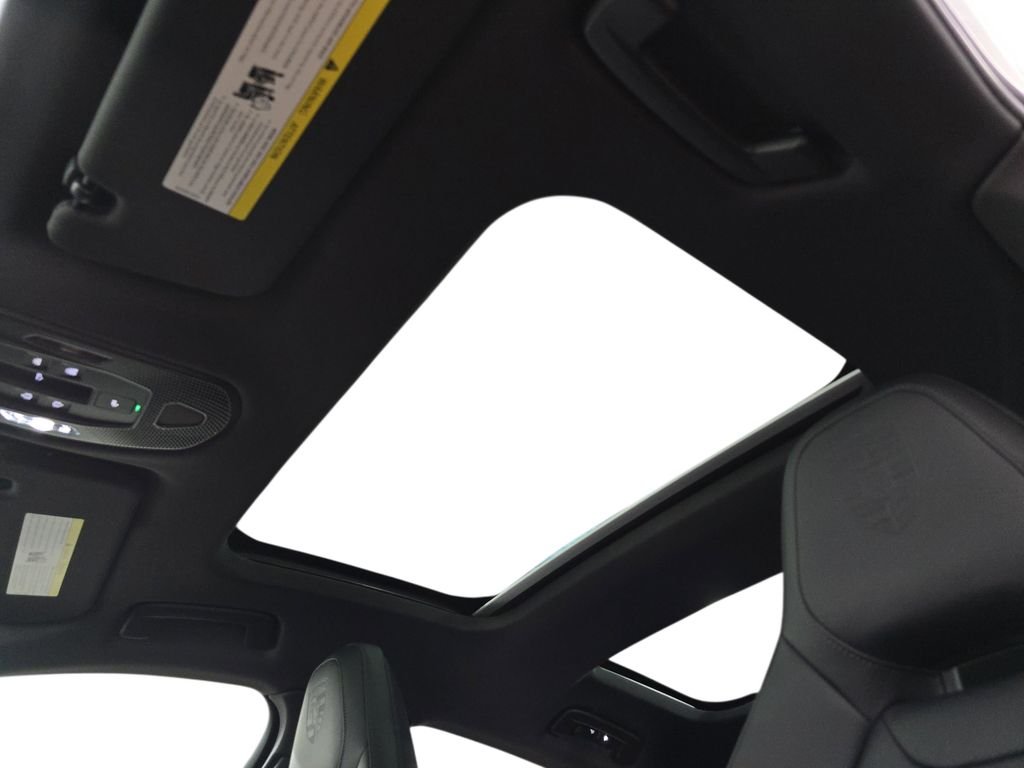 2025 Porsche Panamera Base - Photo 28