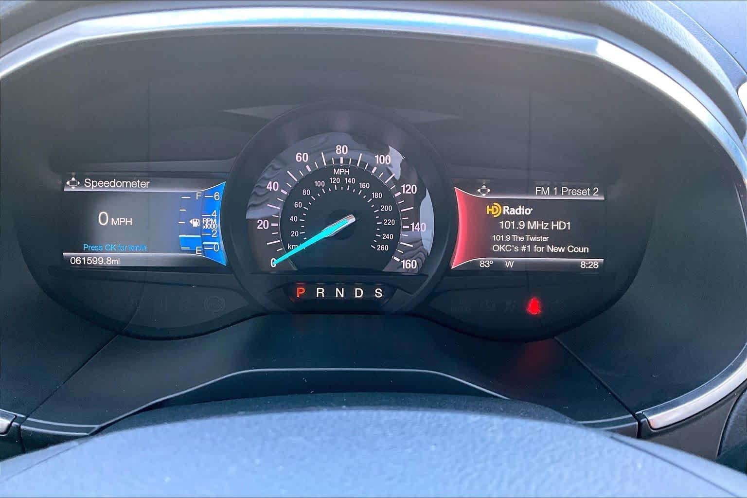 Used 2018 White Platinum Metallic Tri-Coat Ford Titanium image 25