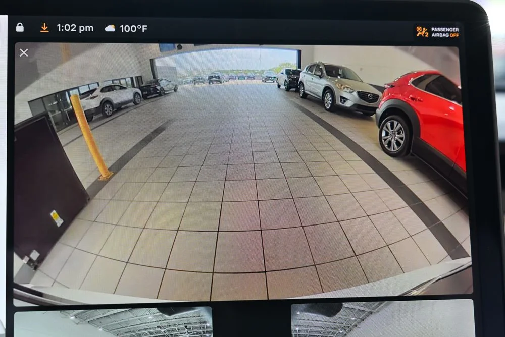 Used 2020  Tesla Long Range image 29