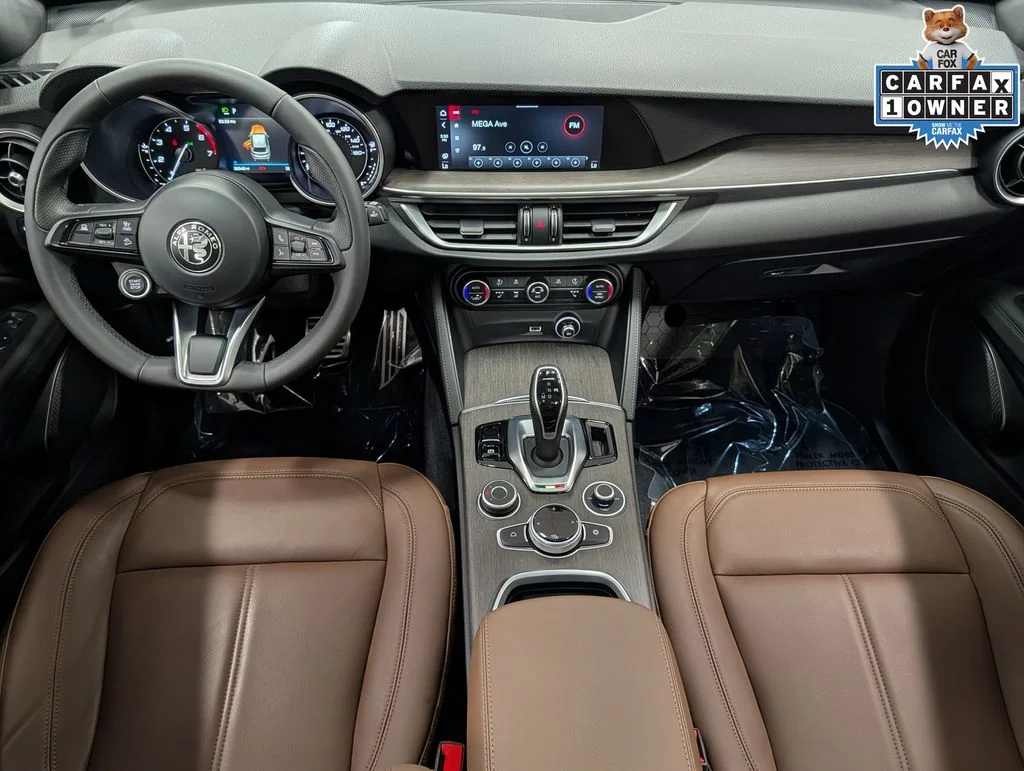 Used 2023  Alfa Romeo Ti image 24