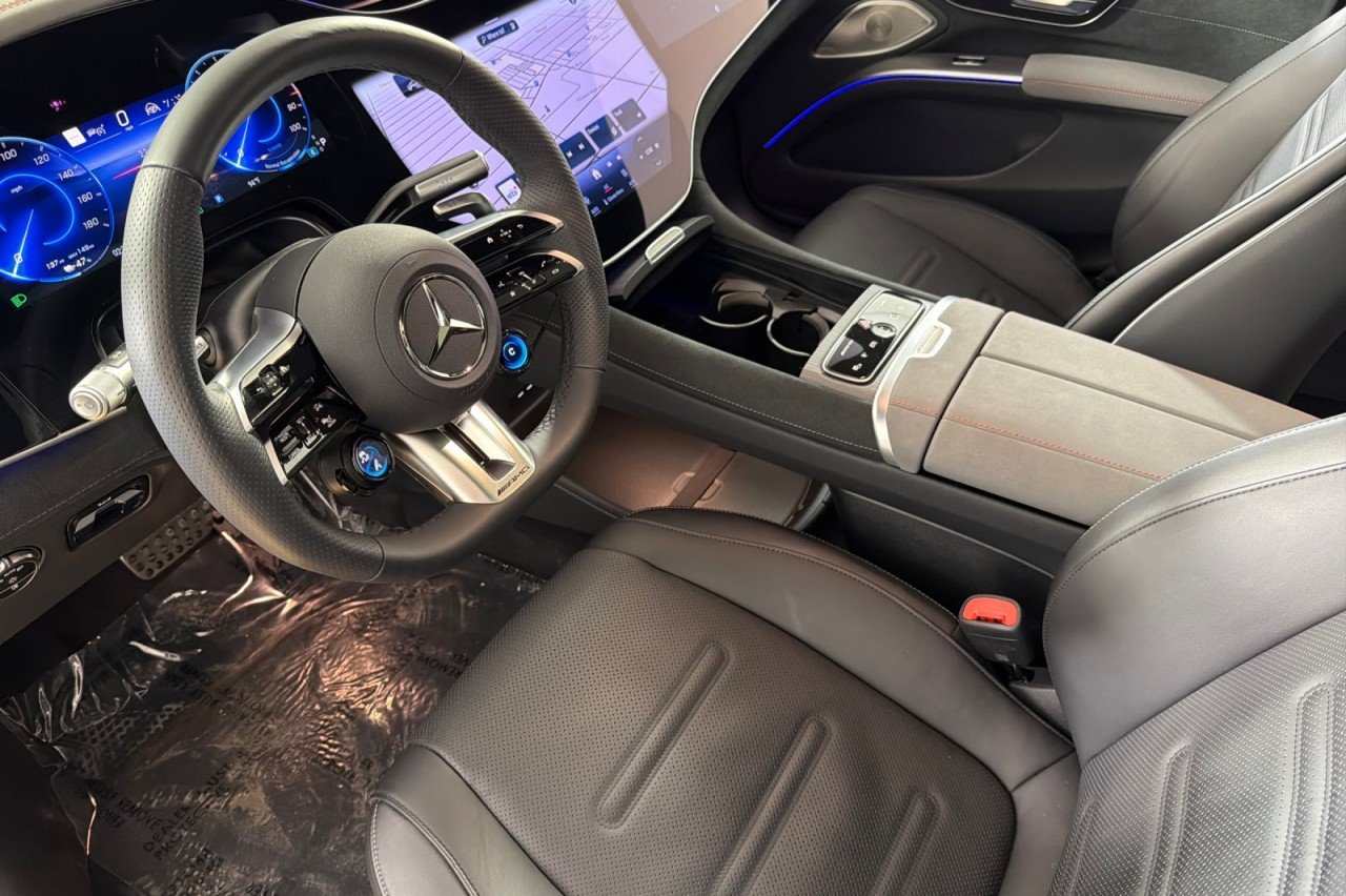 Certified Used 2025 MANUFAKTUR Graphite Grey Magno Mercedes-Benz AMG® EQS image 9