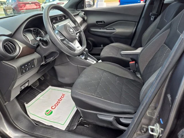 Used 2020 Gray Nissan S image 10