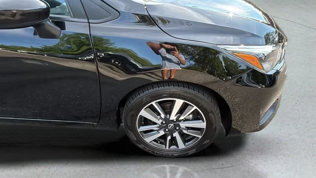 Used 2025 Black Nissan 1.6 SV image 33