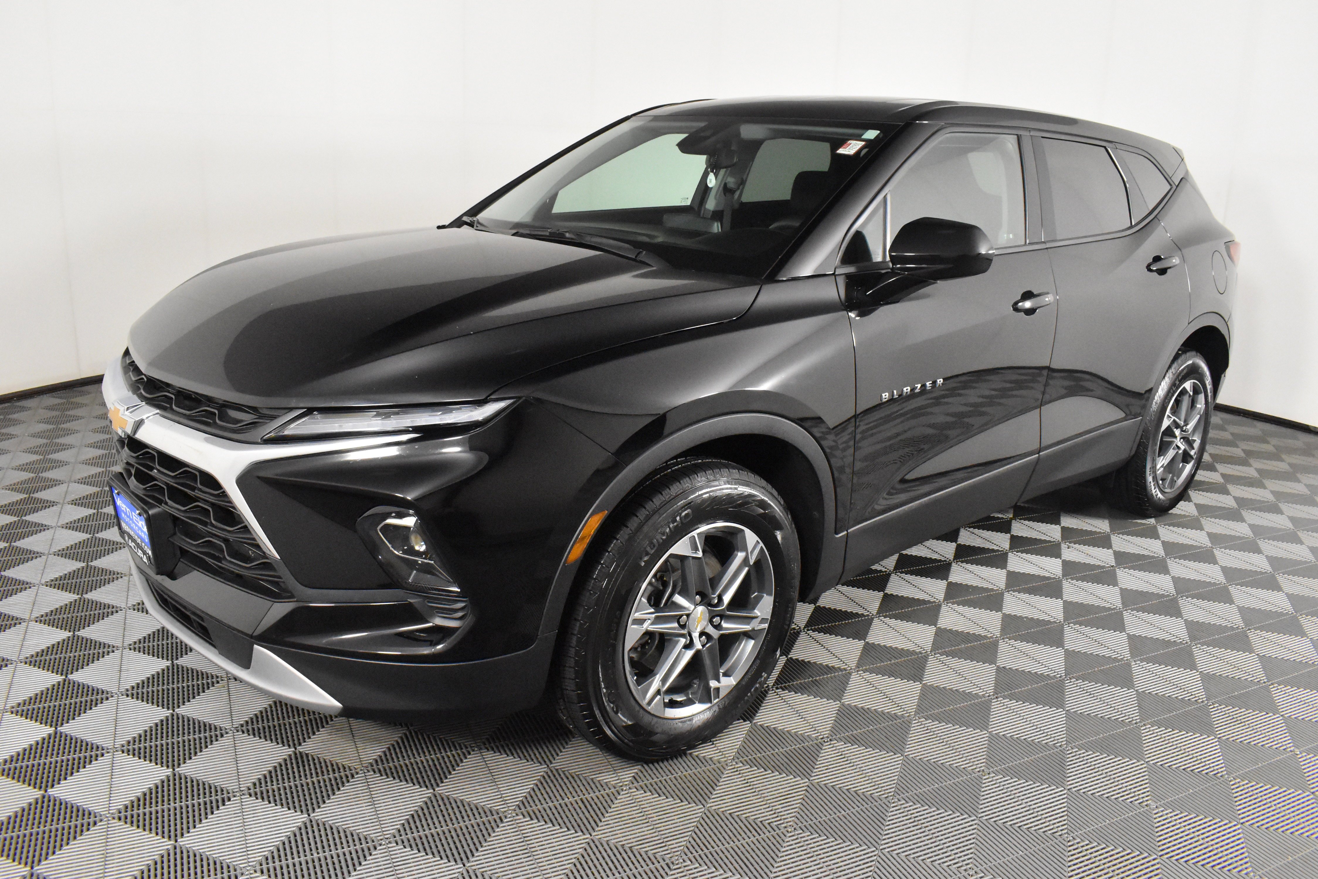 2025 Chevrolet Blazer 2LT - Photo 10