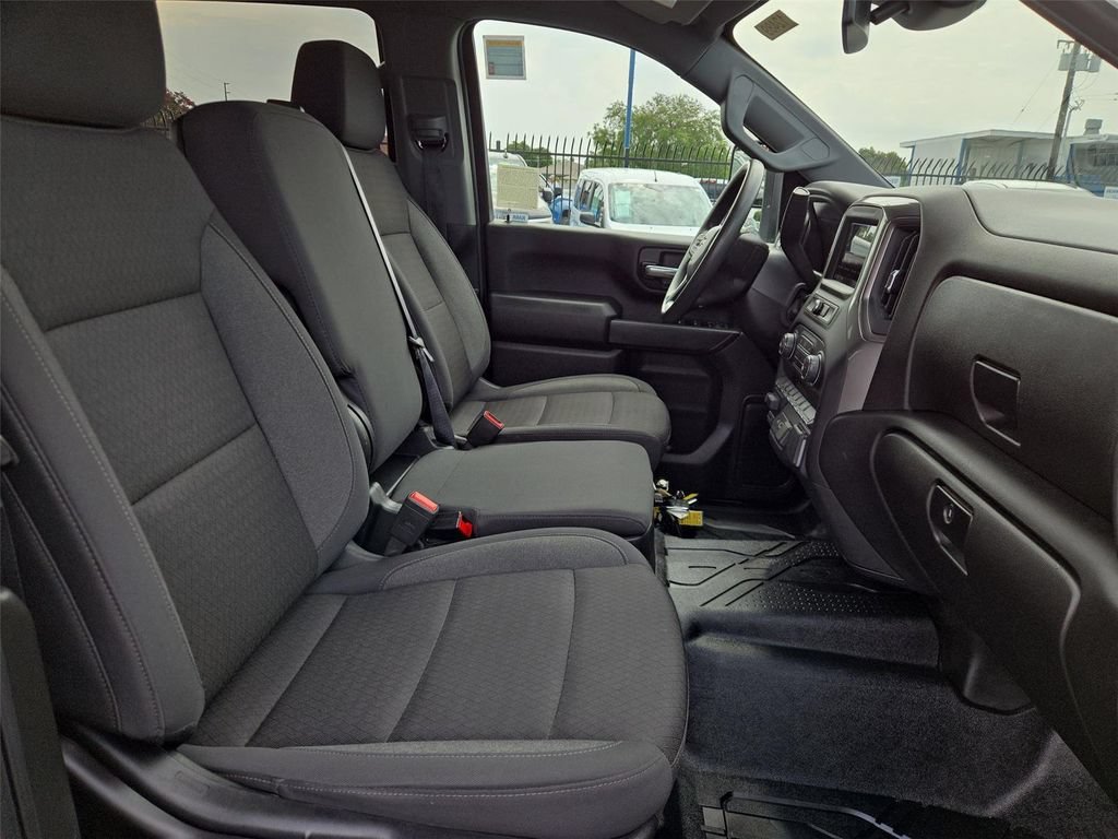 2026 Chevrolet Silverado 2500HD Custom - Photo 19