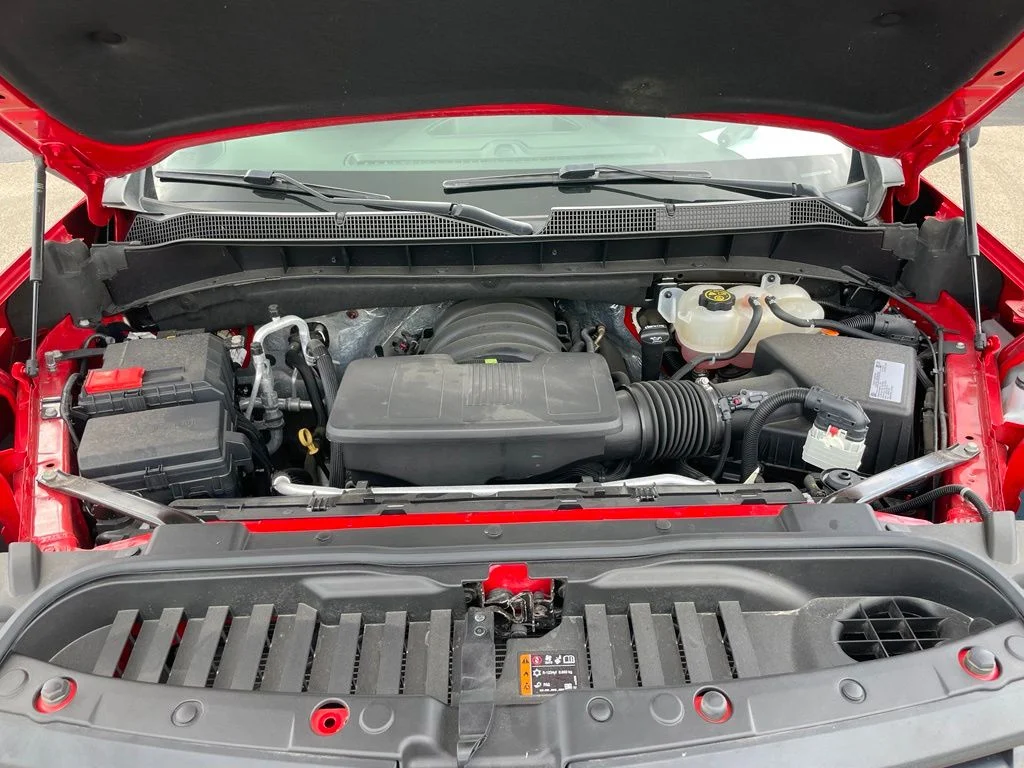 Used 2020 Red Chevrolet RST image 31