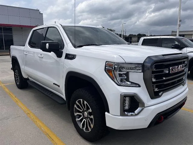 2021 GMC Sierra 4WD Crew Cab Short Box AT4's photo