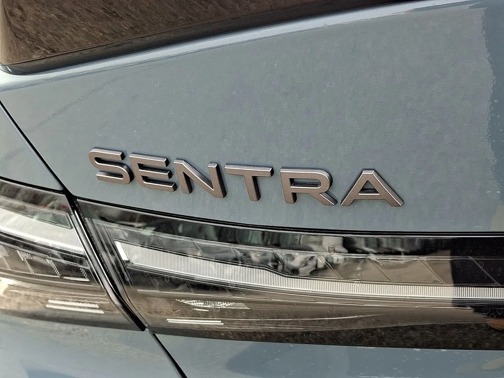 New 2026 Atlantic Gray Metallic Nissan SR image 6