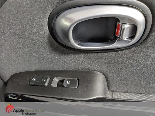 Used 2016 Blue Kia Exclaim image 38
