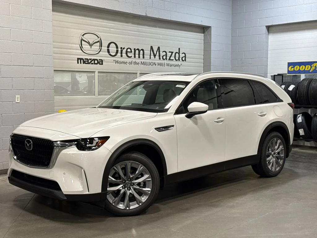 2026 Mazda CX-90 PHEV Preferred Package's photo