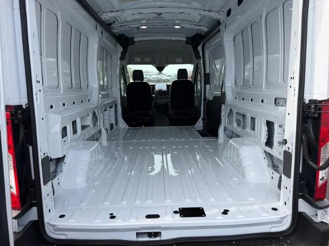 New 2026 Oxford White Ford Cargo Van image 28