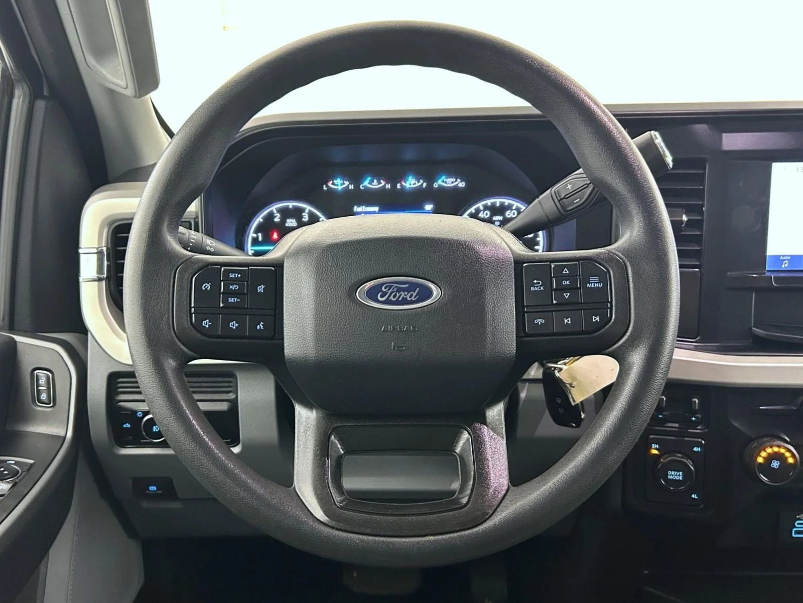 Used 2025 White Ford XLT image 11