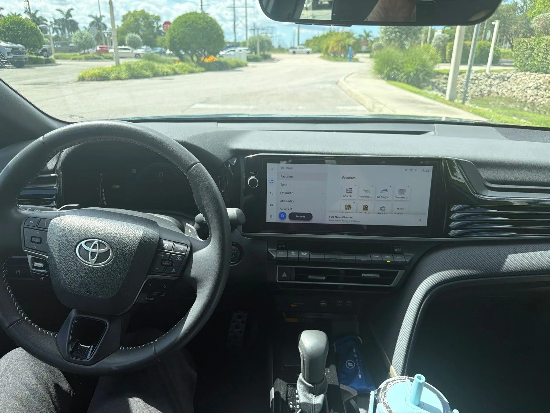 Used 2025 Ocean Toyota SE image 20
