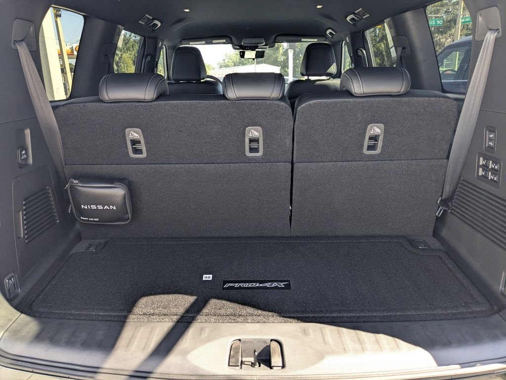 2025 Nissan Armada PRO-4X - Photo 11