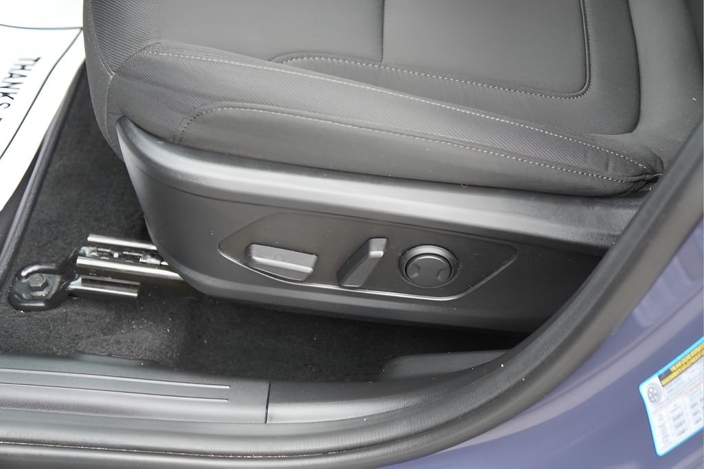 Used 2026 Atlantis Blue Hyundai SEL image 16