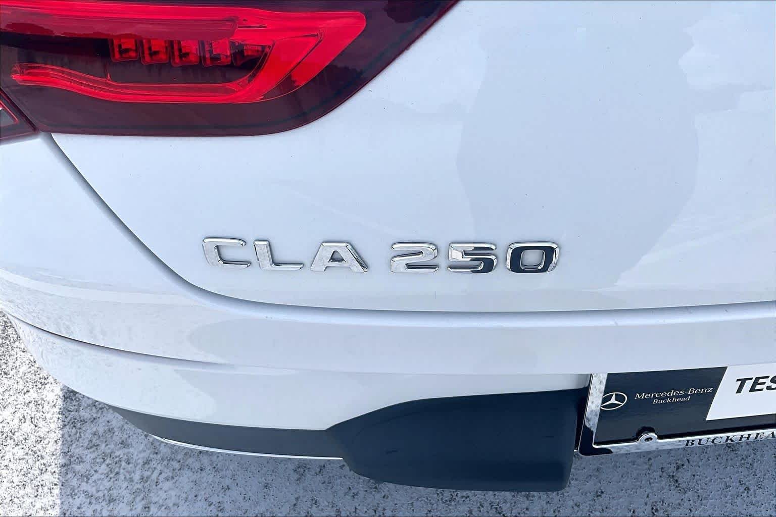 Used 2020 Polar White Mercedes-Benz CLA 250 image 30