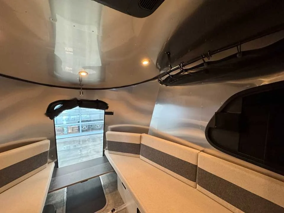 Used 2026 SILVER AIRSTREAM  image 12