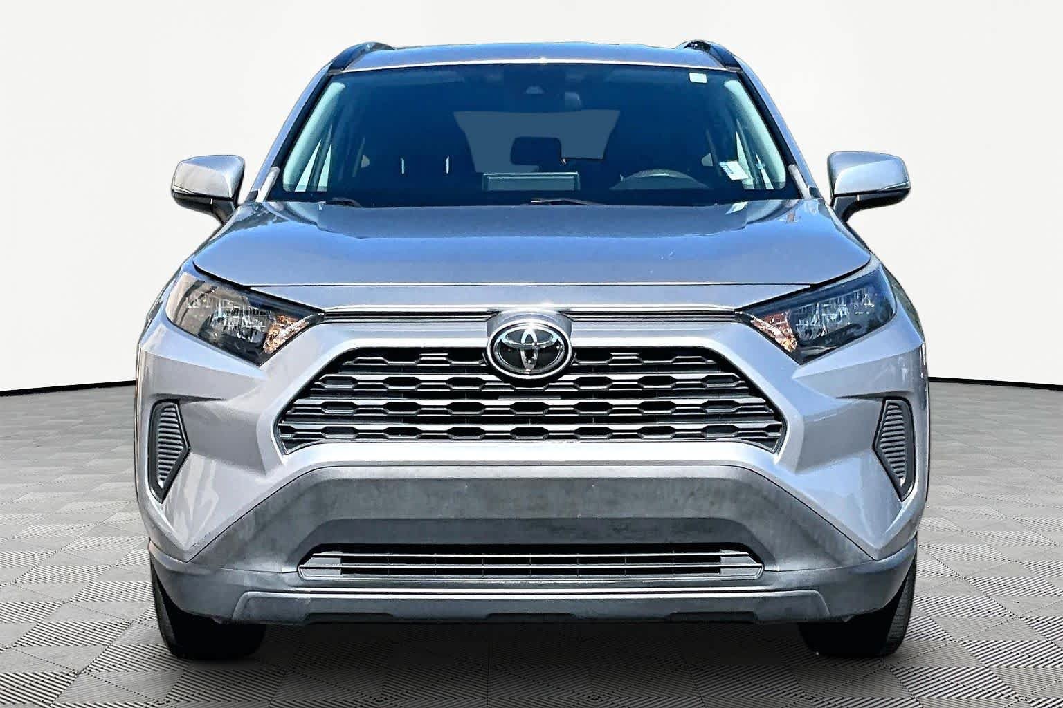 Used 2020 Silver Sky Metallic Toyota LE image 4