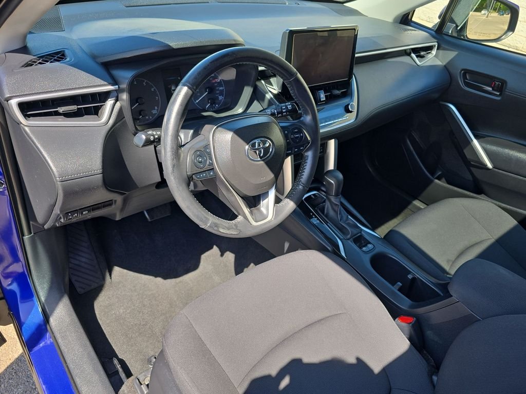Used 2023 Blue Toyota LE image 16
