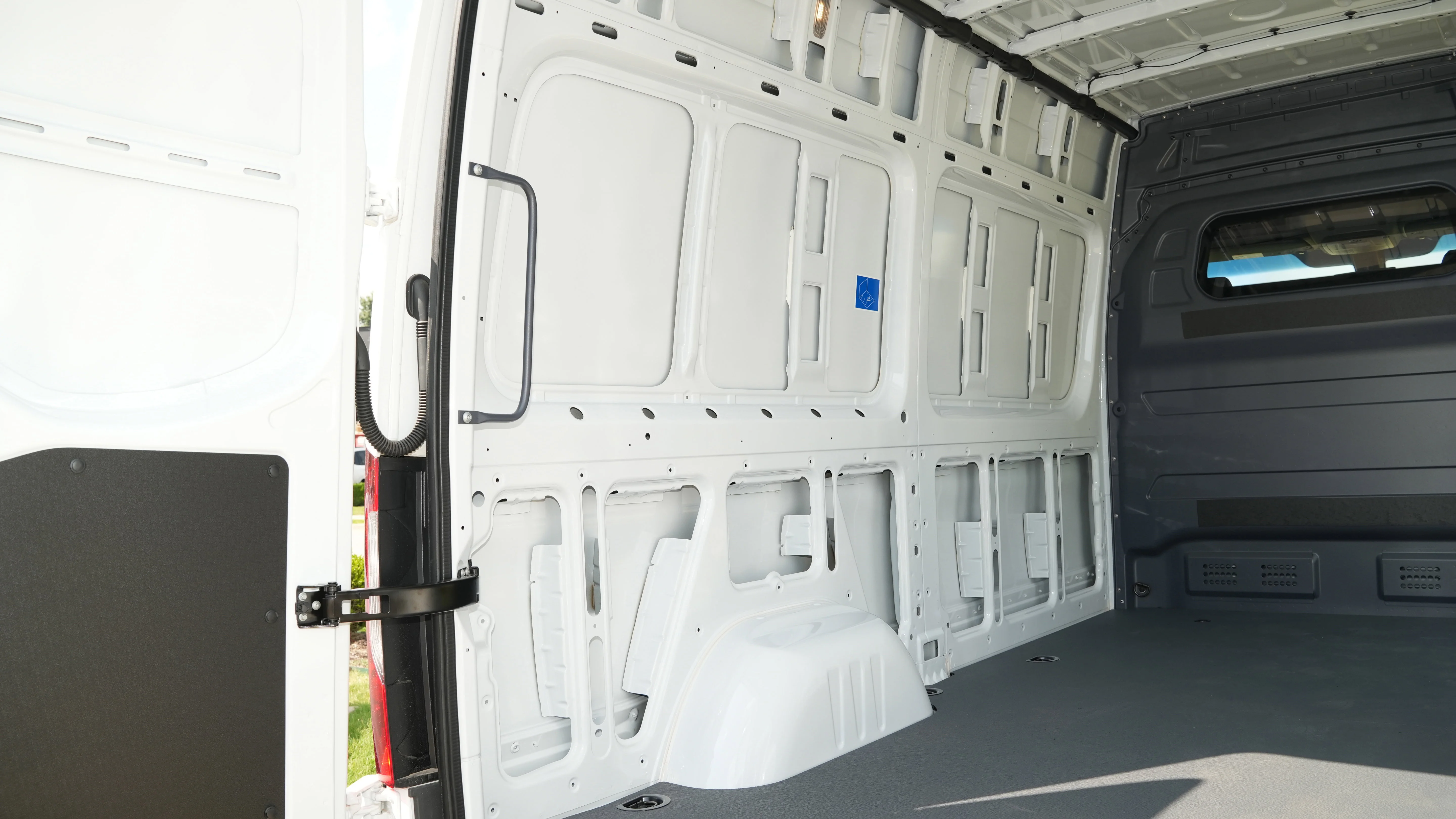 2025 Mercedes-Benz Sprinter Cargo Van Base - Photo 30