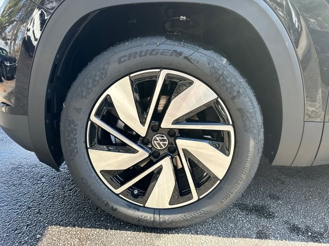 New 2026 Black Volkswagen 2.0T SE w/Technology image 29