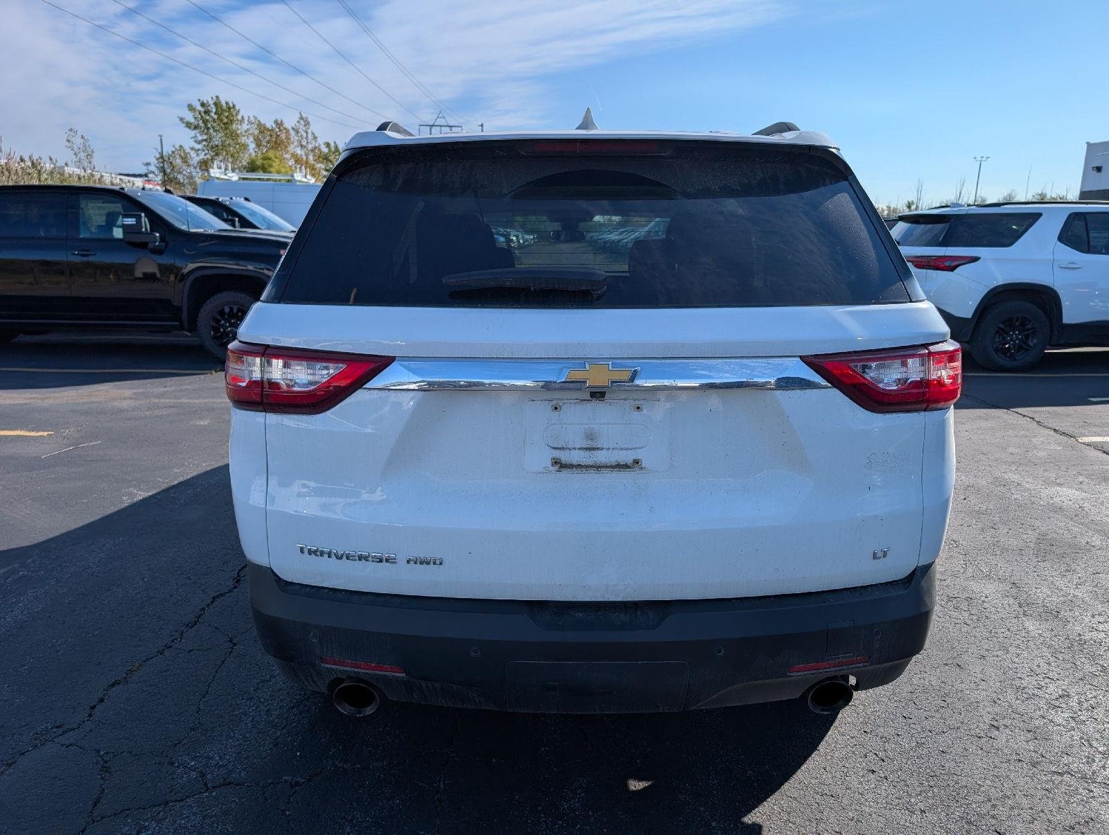 Used 2020 Summit White Chevrolet LT Cloth image 7