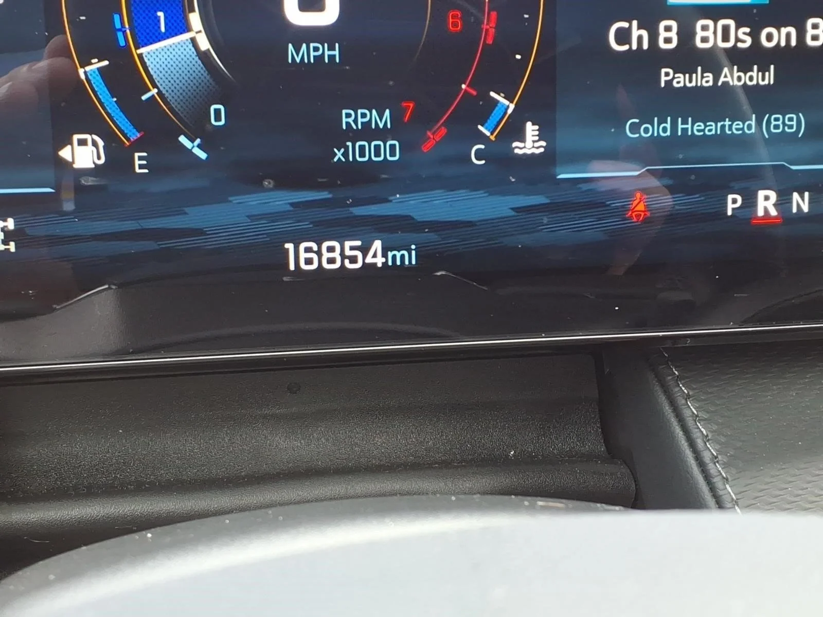 Used 2025 Summit White Chevrolet LT image 25