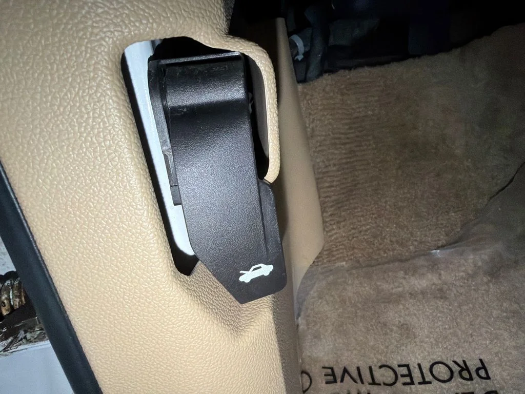 Used 2012 Summit White Chevrolet LT image 21