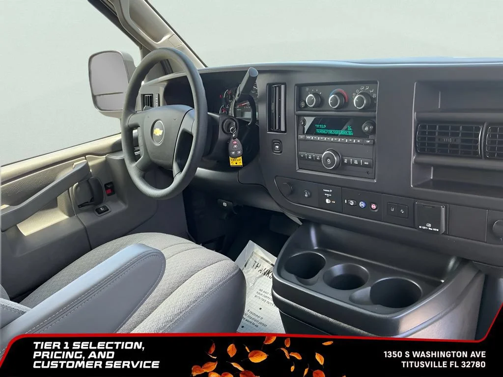 Used 2025 Summit White Chevrolet 1LT image 15