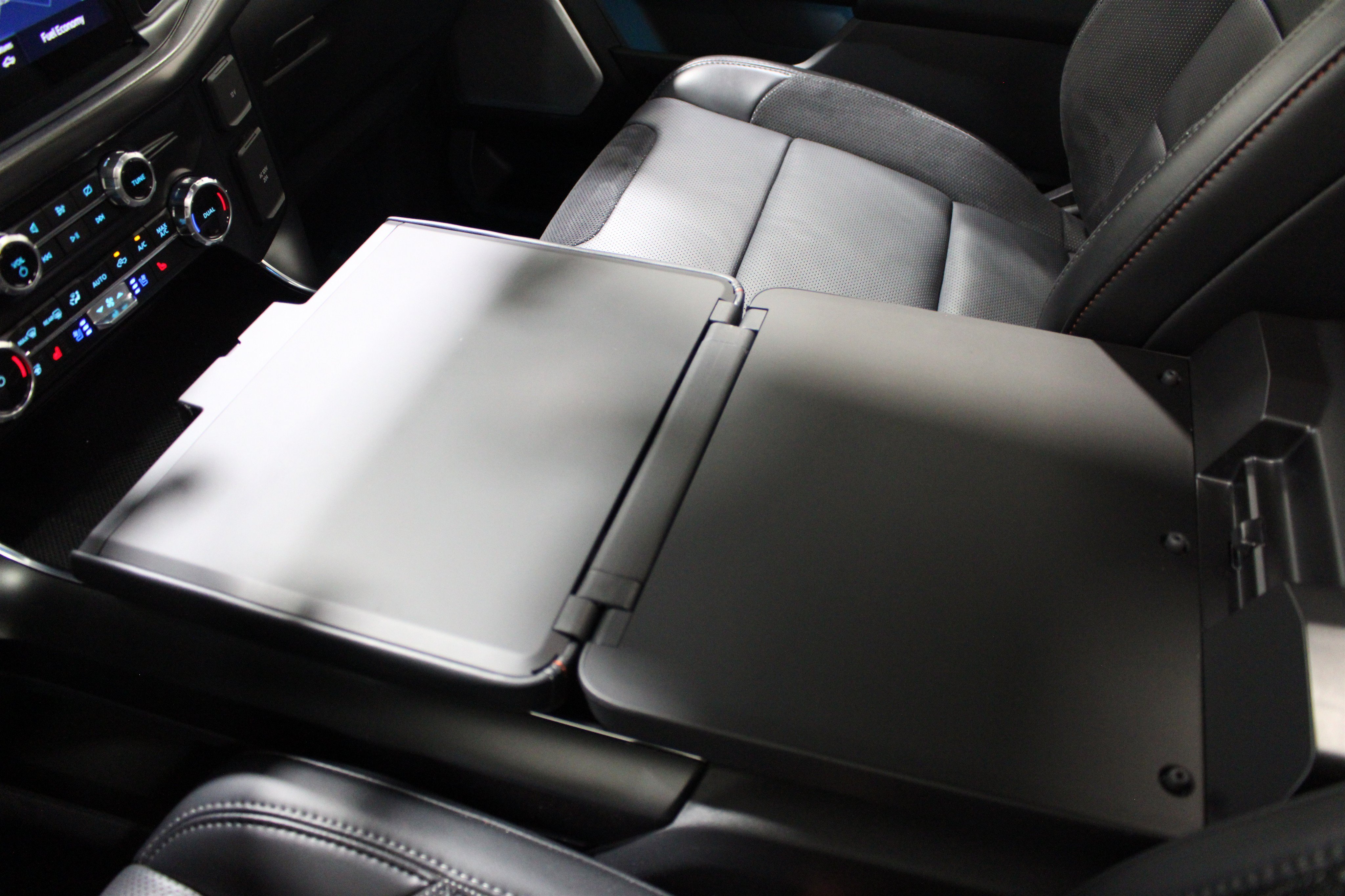Used 2024 Shelter Green Ford Raptor image 21