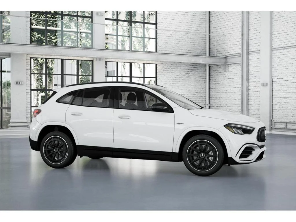 2026 Mercedes-Benz GLA AMG GLA 35 - Photo 14