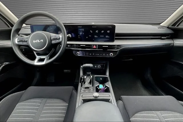 Certified Used 2025 White Kia LXS image 7