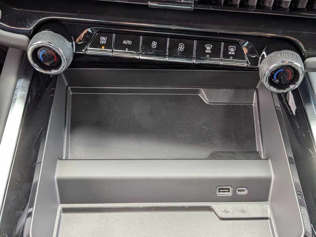 2026 Chevrolet Tahoe LS - Photo 32