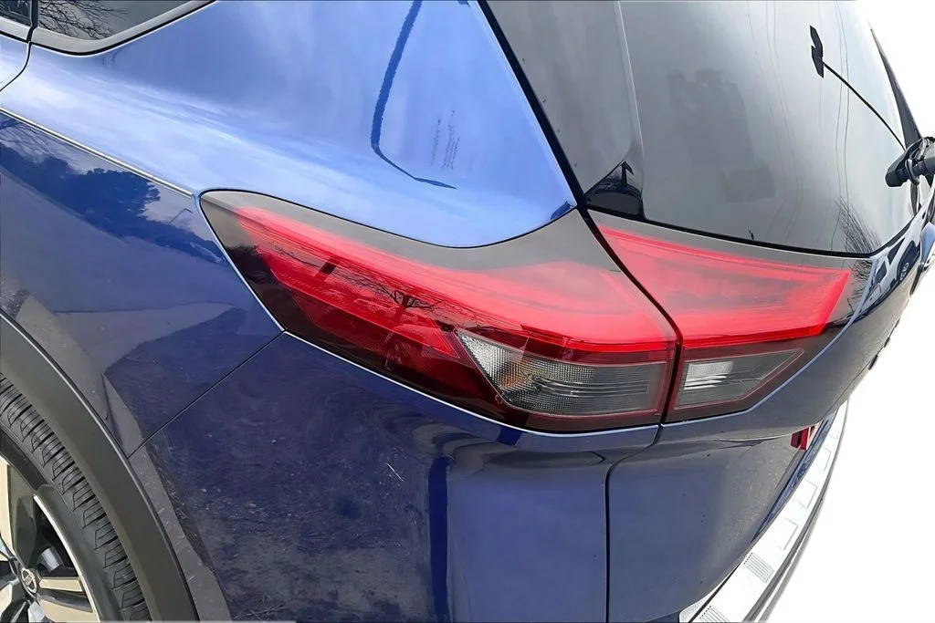 Certified Used 2021 Blue / Black Nissan Platinum image 26