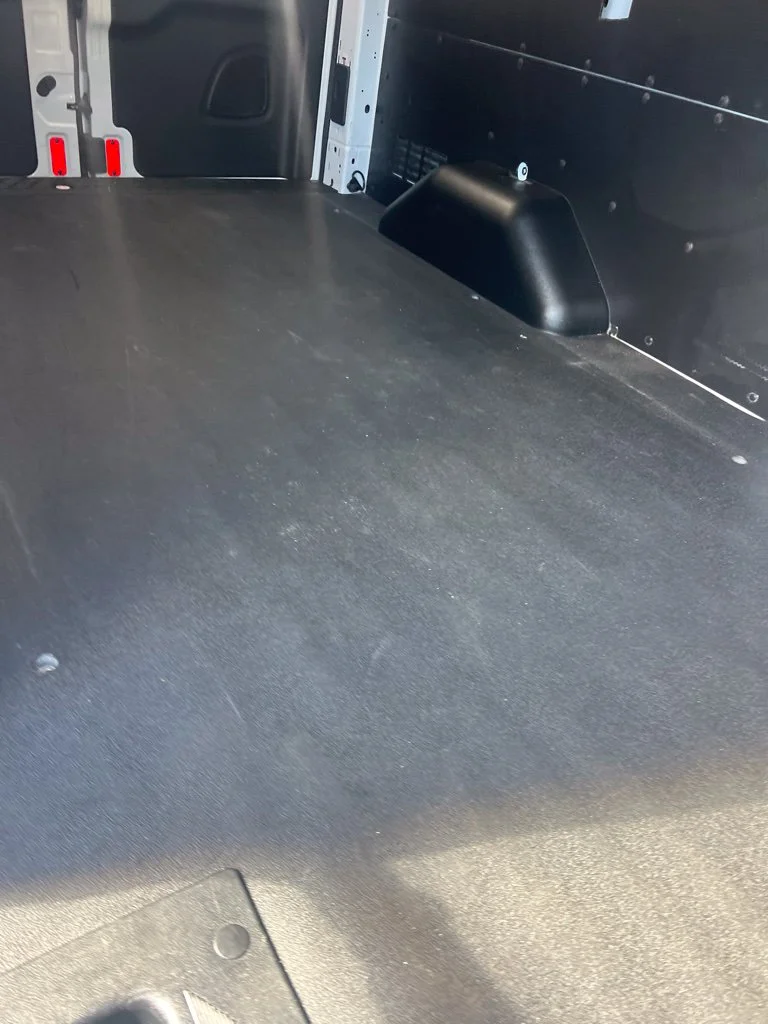 Used 2019 Oxford White Ford Base image 3