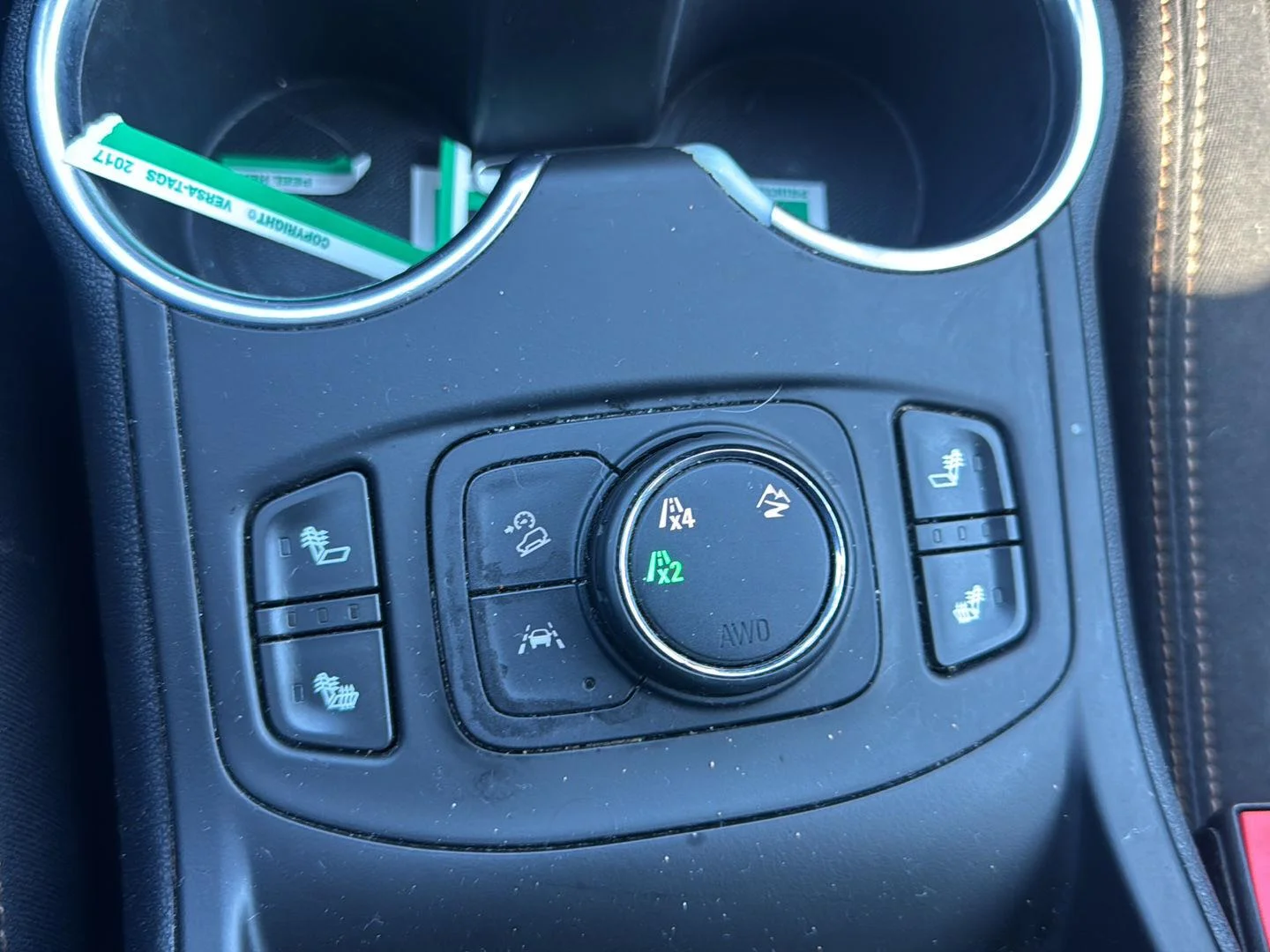 Used 2020 Smokey Quartz Metallic GMC SLE image 18