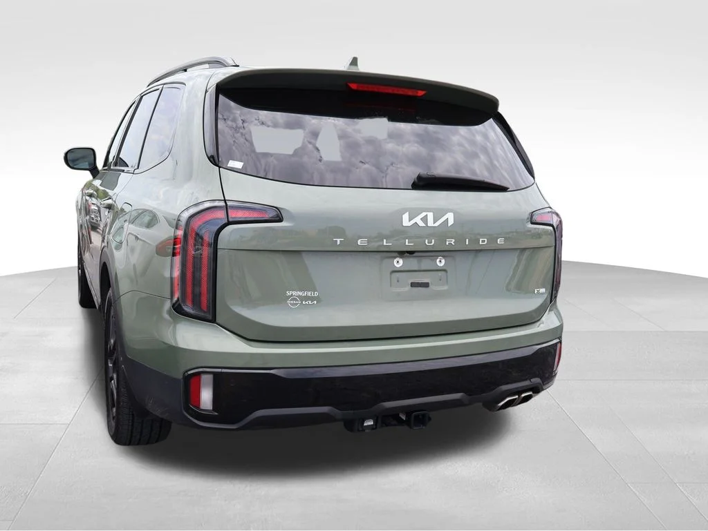 Used 2024 Jungle Green Kia EX X-Line image 21