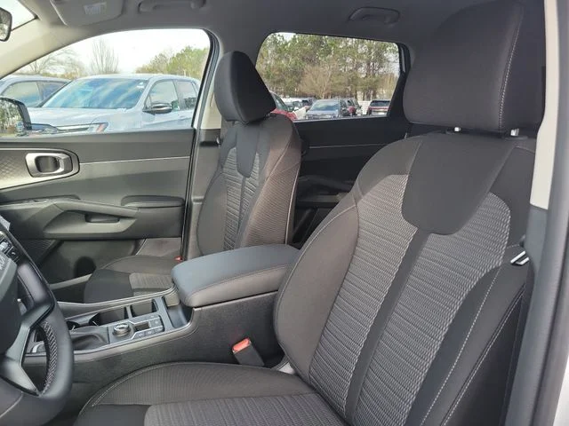 New 2026 Glacial White Pearl Kia LX image 14