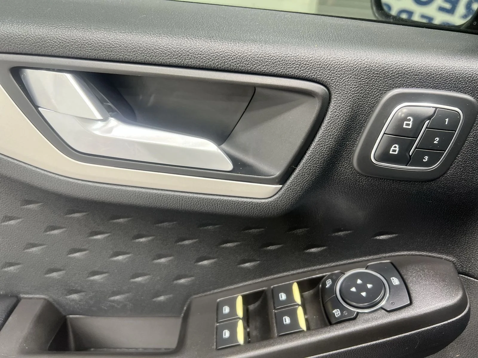 2020 Ford Escape SEL - Photo 13